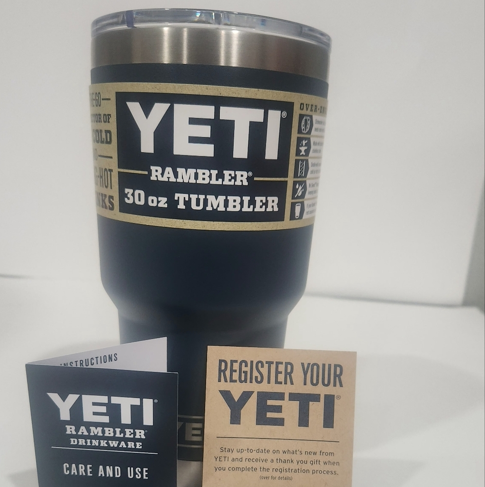 YETI Rambler 30 oz Tumbler - Navy Blue
